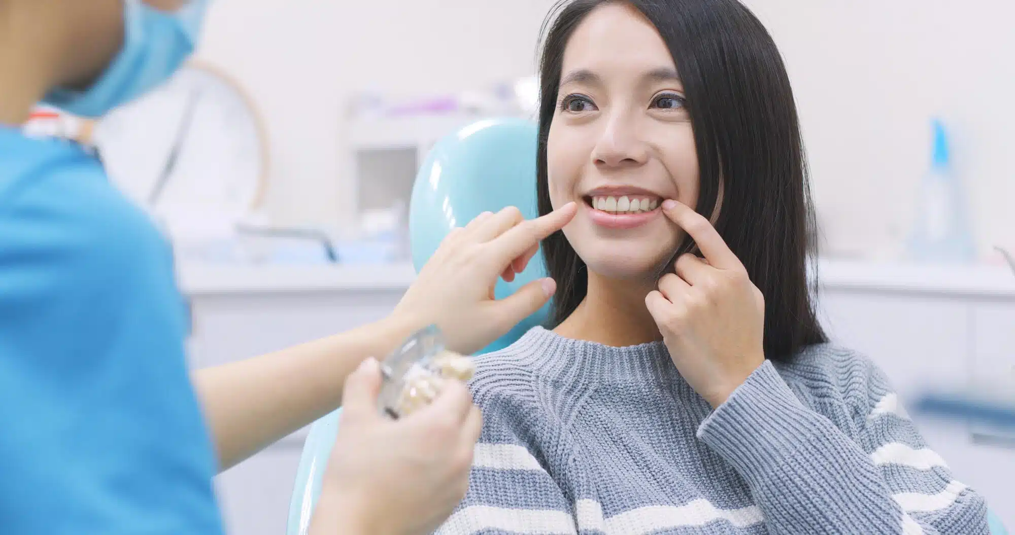Checking dental implants palm beach gardens